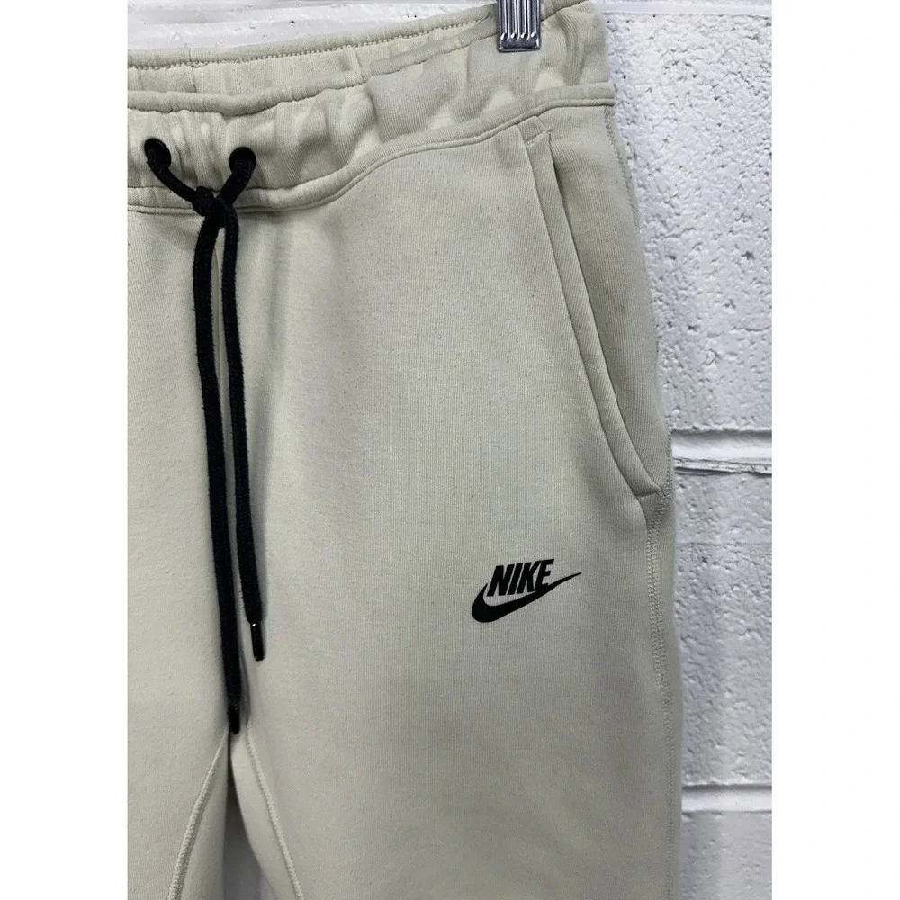 Nike Sportswear Tech Fleece‎ Joggers / Sea Glass Black / Men's Small